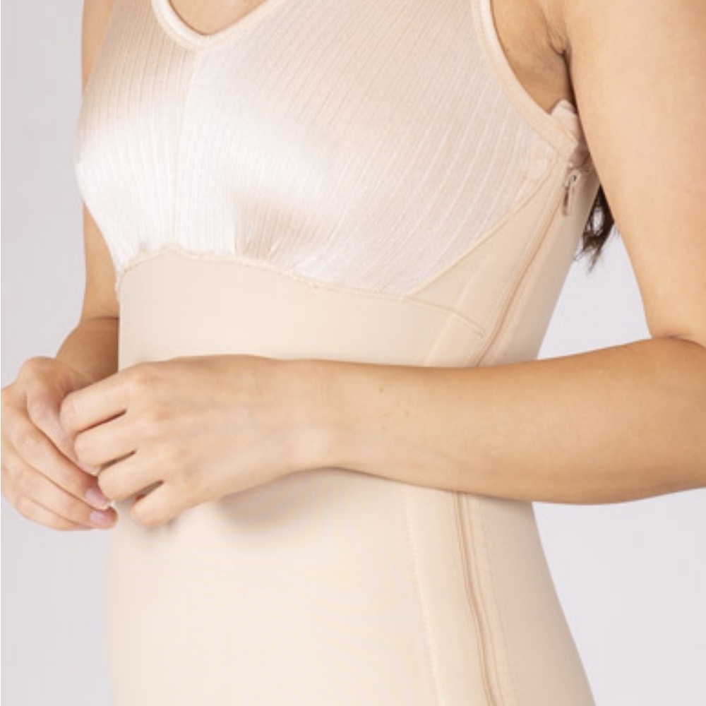 Medico International item number SC-25     Sculptures Abdominoplasty Body Shaper